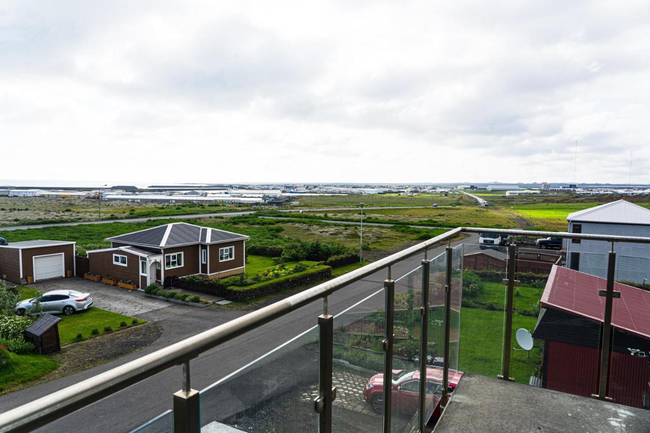 Converted Water Tower Villa Grindavik Exterior photo